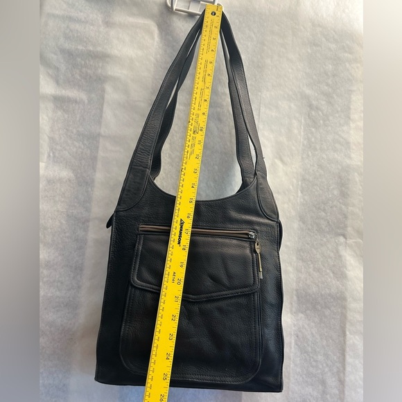 Fossil Vintage black pebbled leather bag saddle satchel classic key purse.    S - Picture 14 of 16